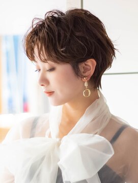 サーカス バイ ビュートリアム 青山(CIRCUS by BEAUTRIUM) ウェーブハンサムショート20代30代40代大人可愛い青山表参道