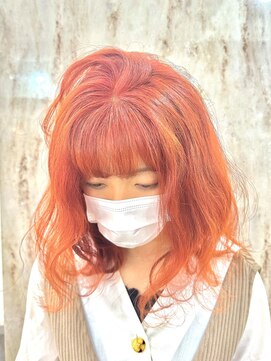 ラビス(Lovis) ハッシュカット/フルバング/似合わせカット/レッドブラウン