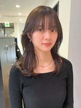 トレス(TRESS) セミロング 顔周りカット 艶髪 レイヤーロング 原宿表参道