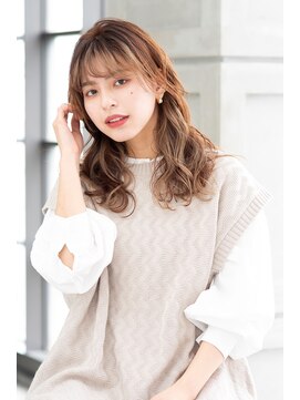 トティア 本通(Totia) 【Totia本通】抜け感ヘア×大人ハイライト