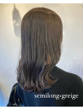 レイリー(LAiLy) セミロング　透明感　ヨシンモリ