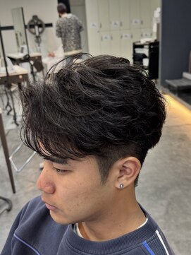 バース 梅田中崎町店(BIRTH) 韓国へアカルマパーマワックスなしセンターパート黒髪ウルフ