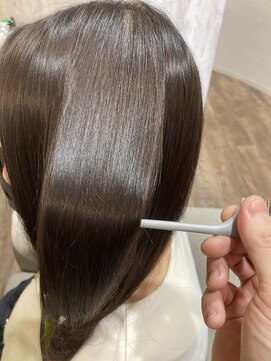 ユーリカ リチェルコ 四天王寺前夕陽ケ丘店 髪質改善/酸性ストレート