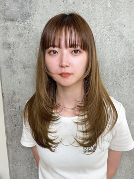 ミリ(mm) レイヤーカット/ウェットヘア/顔まわりレイヤー