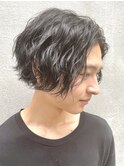 ツイストスパイラルパーマセンターパートツーブロック刈り上げ