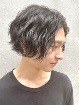 フィフスワン(fifth one) ツイストスパイラルパーマセンターパートツーブロック刈り上げ