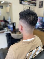 バーバーサトウ(BARBER SATO)&nbsp;フェザーアップスキンフェード