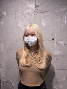 スリー 横浜(THREE) 【大内萌花指名】ブロンドカラー＋レイヤーカット