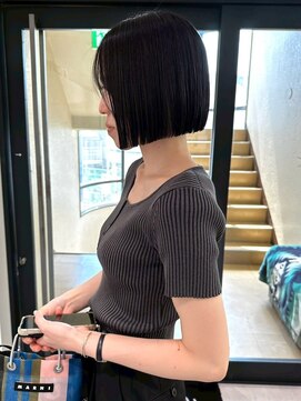 オーシャン(Ocean) 黒髪 切りっぱなしボブ 10代20代 髪質改善トリートメント