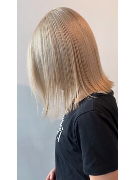 カシェル トウキョウ(Cashel Tokyo) ホワイトベージュ/ダブルカラー