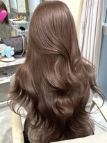 ユニ 原宿(uni)&nbsp;ミルクティーベージュカラー　レイヤーカット　ブリーチなし
