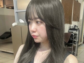 ニルバ(niLva)の写真/niLvaの縮毛矯正で大人上品なストレートヘアに☆サラツヤで何度も触れたくなる髪へ☆ [新宿]