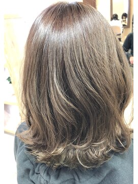 ヘアアーツ ブルーム(hair art's BLOOM) 〔BLOOMサロンスタイル〕サファイアグレージュカラー