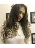 人気のハイライトカラー。