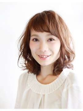 ヘアーガーデン ロココロ ショートバングセミディ