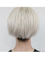 コル(qol)&nbsp;1回くらいはしてみたい！ホワイトブリーチで気分一新☆