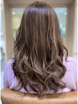 リンクル 自由が丘(lincle) 弾む毛先！！ハイライト　ロングスタイル【自由が丘】