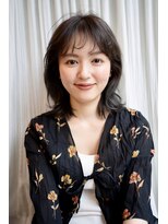 マグノリア オモテサンドウ(MAGNOLiA Omotesando)&nbsp;毛先パーマで作るフェザーバングくびれミディ・・・HINATA