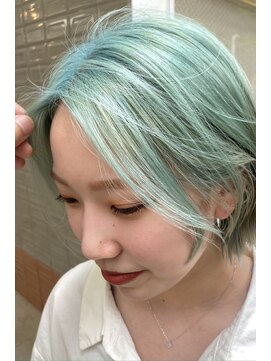 オンヌ(onnu) トリプルカラー(ケアブリーチ2回+カラー)のターコイズブルー