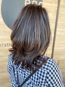 グロウ ヘアデザイン(grow) アッシュ系ローレイヤーヘア