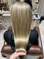 シャル 辻堂(shalu)&nbsp;外国人ブリーチベージュ×グレージュローライト