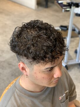 ハングアウト(Hangout) メンズカット/スペインカール/ツーブロック/刈り上げ