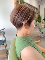ニコ(Nico) 刈り上げ丸みショート