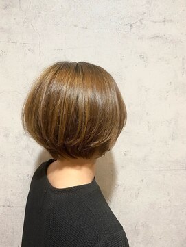 アイ アム ヘアアンドリラックス(i am hair&relax) 丸みボブ