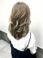 メッケ(MeKKe)&nbsp;☆グレージュ×バレイヤージュ☆