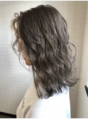 波巻きレイヤースタイル　グレージュカラー/30代40代50代