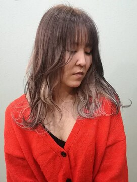 リリス(l'iris) 【l’iris】レイヤーパーマ×シルキーベージュハッシュカット
