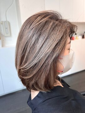 エムプラス 二子玉川(Mplus) 【50代】二子玉川で出来る白髪手術メンテナンス B Mplusミズイデ