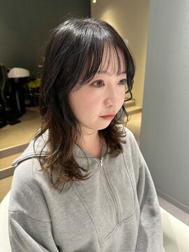 アム(amu) レイヤーカット/顔まわりカット/くびれミディ/韓国ヘア