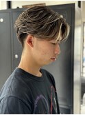 【10代～20代におすすめ】スジ感ハイライト×フェザーパーマ