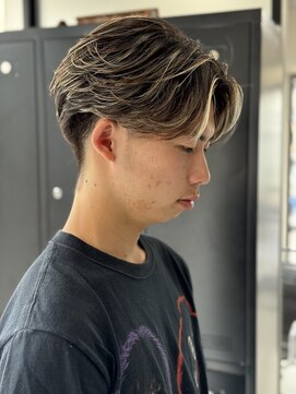 ソルバイジゼル(sol by gisele) 【10代～20代におすすめ】スジ感ハイライト×フェザーパーマ