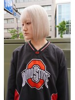 ココモ(KOKOMO) 【三野隼澄】ホワイトカラー×切りっぱなしボブ