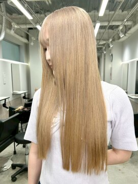 ロイオブジゼル(roi of GiseL) ロング ハイトーン ブリーチ ホワイトベージュ 艶髪 10代20代