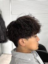 ガオプロデュースバイレボ(gao produced by revo)&nbsp;波巻きスパイラル刈り上げマッシュメンズパーマメンズカット柏駅