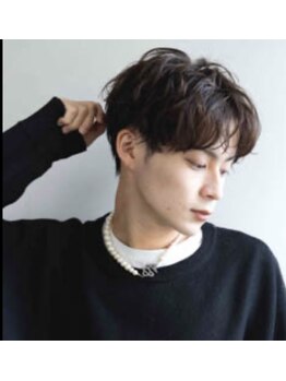 頭の形を綺麗にみせるカット技術がメンズからも大人気！メンズ最新トレンドをあなたらしく似合わせます◎