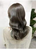 まろやか艶オリーブグレージュ／自然な透明感ロング