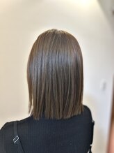 ブランシェ(Branche)&nbsp;ミディアム×アッシュベージュ｜まとまりやすい扱いやすさ