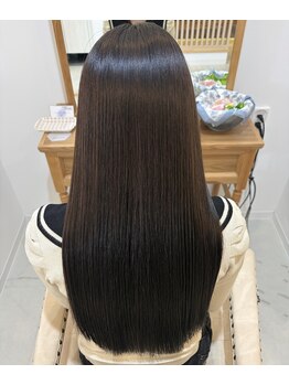 エトワ ル リアン(Et toi Le Lien)の写真/髪のダメージを抑えつつ、地毛に近い自然なストレートスタイルをご提案♪毛先までまとまるツヤ髪に―。