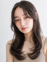 カライング(ing) ミディアムレイヤーバタフライカットハッシュカット小顔ヘア