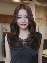 ヴィヴィッド オモテサンドウ(ViViD omotesando)&nbsp;ロングレイヤー/肌なじみ◎ダークグレージュ/ケア縮毛矯正