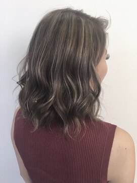 ビューティ スタジオ モッズ 渋谷(beauty studio M.O.D shibuya) M.O.D【モッズ】　グレージュハイ&ローライトメッシュスタイル