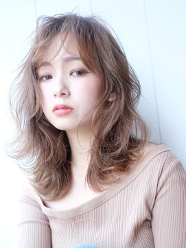 アルバム 銀座(ALBUM GINZA) モテフェミニン_アッシュブラウンネオウルフ外ハネボブ_57018