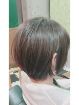 クローバー(CLOVER)&nbsp;ショートボブ×暗めグレージュカラー♪