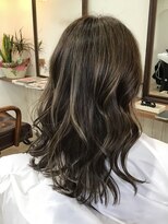 チャーム(Charm)&nbsp;ロングハイライト