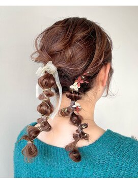 ホワイトルーム(White Room) twin hair arrange