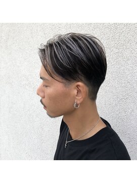 ゴットラトゥール(GOTTO LATOUR) ハイライトカラー/ブリーチ/ハイトーンカラー/センターパート/